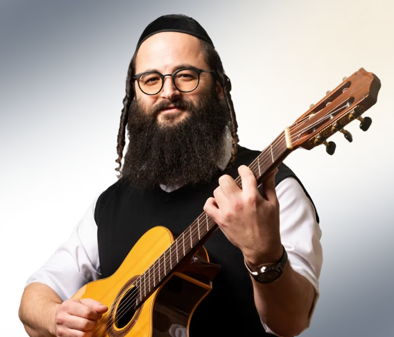 Nachman Dreyer with his guitar